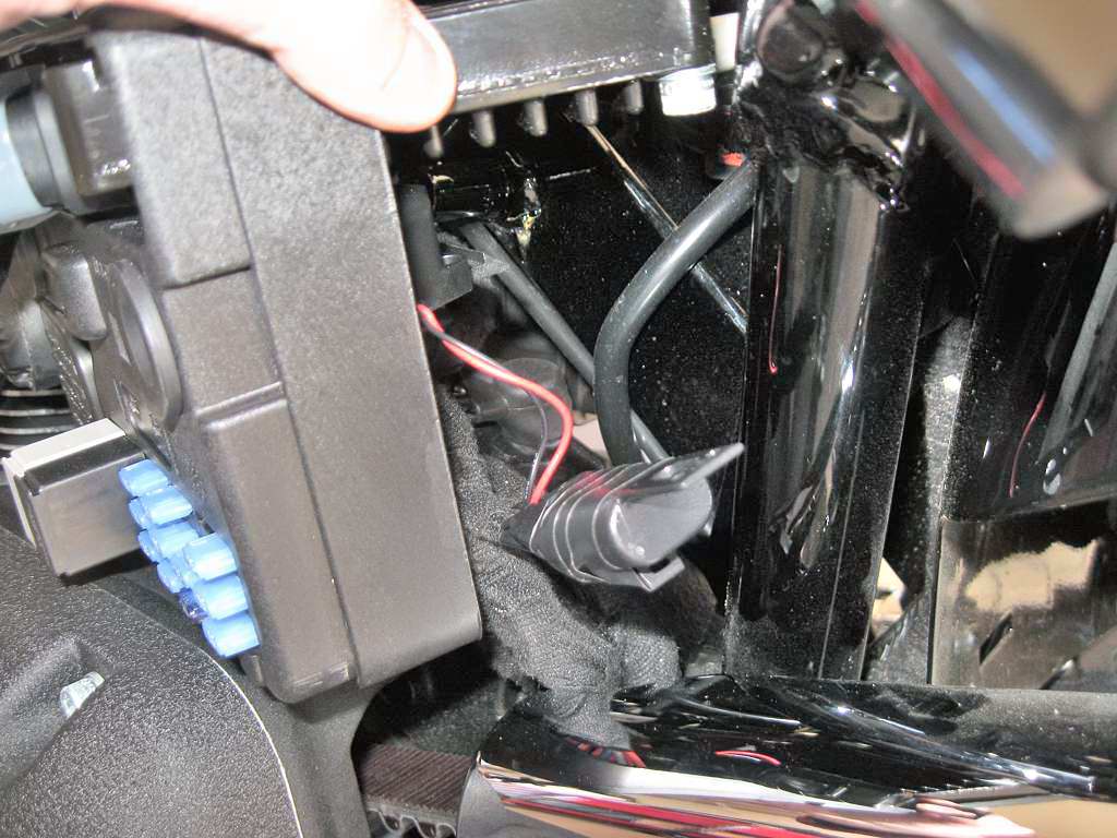 pix rs siren on a 2010 fxdwg harley davidson forums harley davidson dyna fuse box location